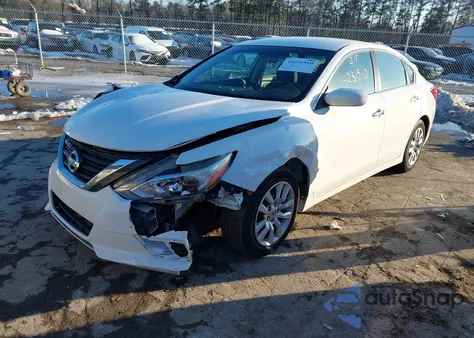 2016 Nissan Altima 2.5/2.5 S/2.5 Sl/2.5 Sr/2.5 Sv z USA, uszkodzony, nr VIN 1N4AL3AP5GC203456